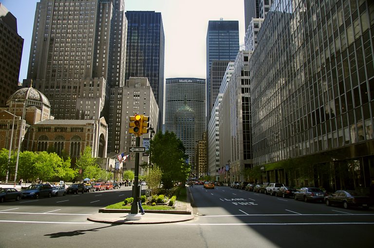 Qué debes saber sobre Park Avenue en Nueva York y sus atracciones