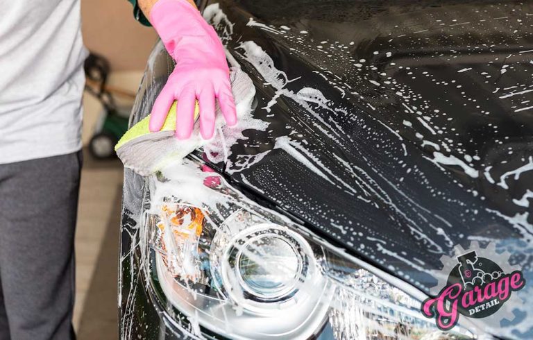 Cuánto cobran por lavar el interior de un auto