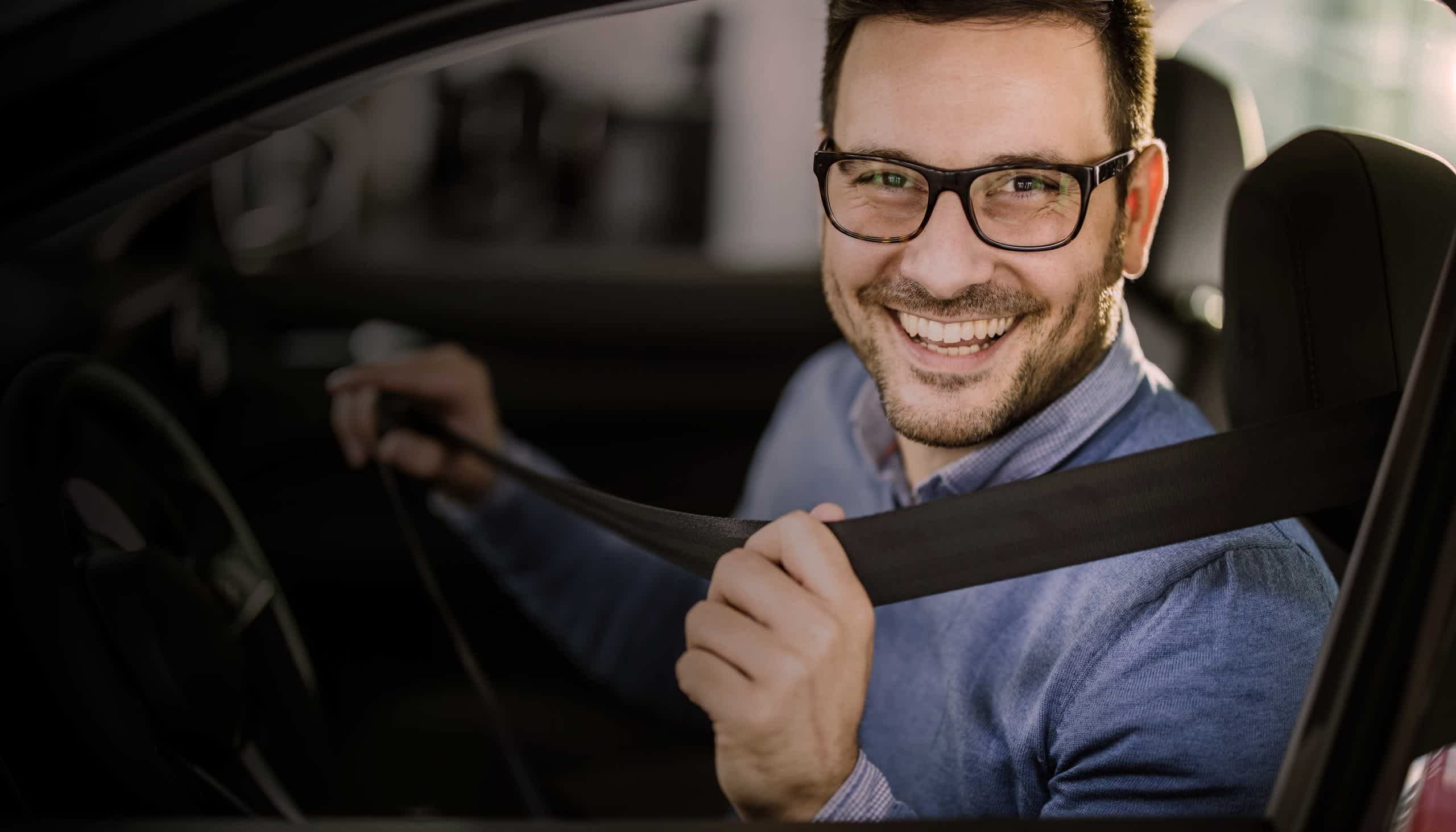 Persona trabajando en un auto de DiDi