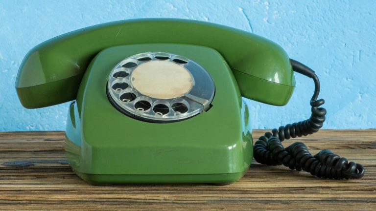 Cómo puedo pagar mi servicio Telmex por teléfono fácilmente